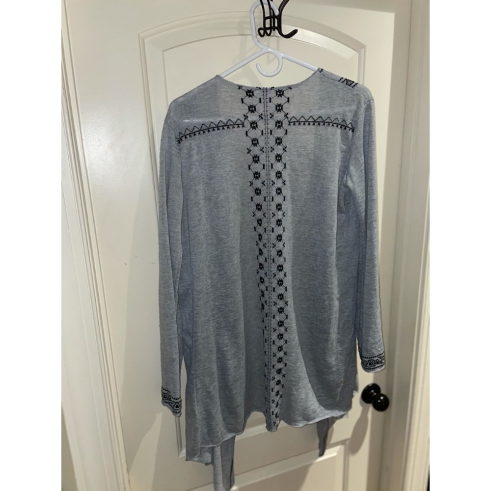 Francesca’s Embroidered Open Front Cardigan - Picture 3 of 5